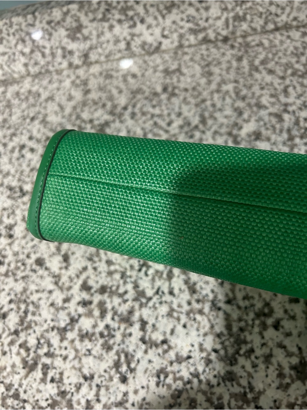 kate spade Green Textured Crossbody Purse with Detachable Strap - Picture 5 of 12